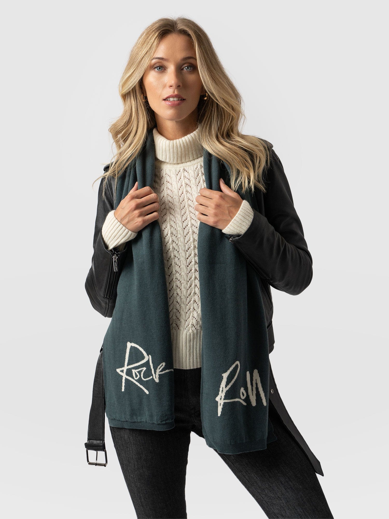 Rock Scarf Teal - Women's Scarves | Saint + Sofia® EU